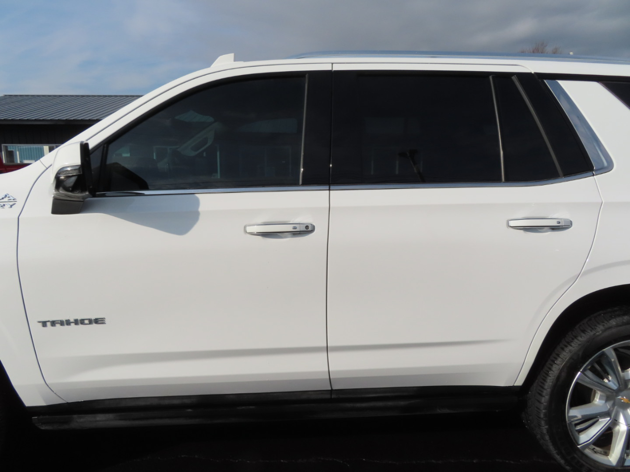 Chevrolet Tahoe 4WD 4dr High Country 2021