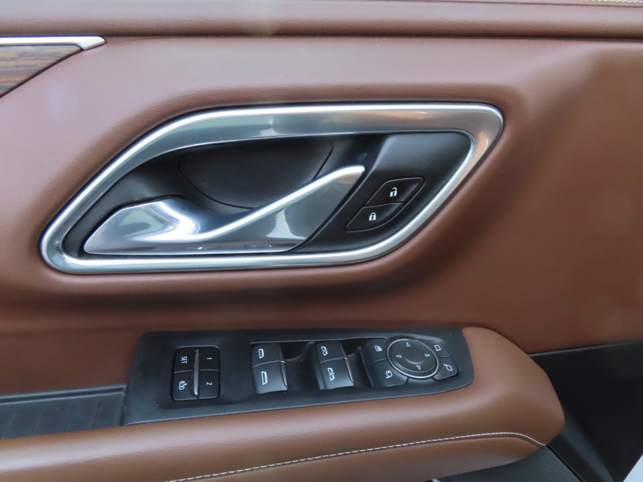 Chevrolet Tahoe 4WD 4dr High Country 2021