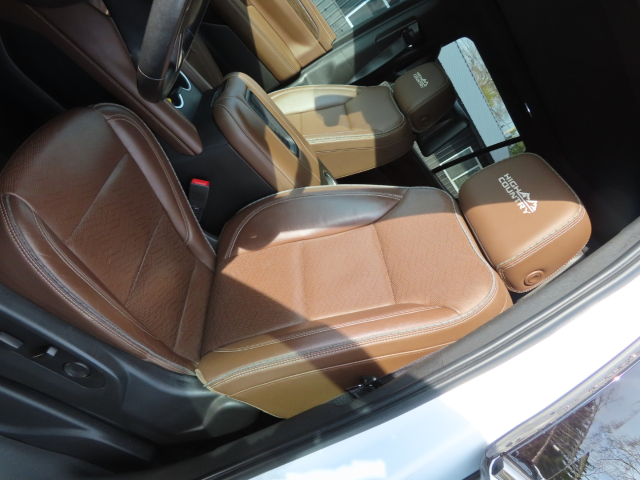 Chevrolet Tahoe 4WD 4dr High Country 2021