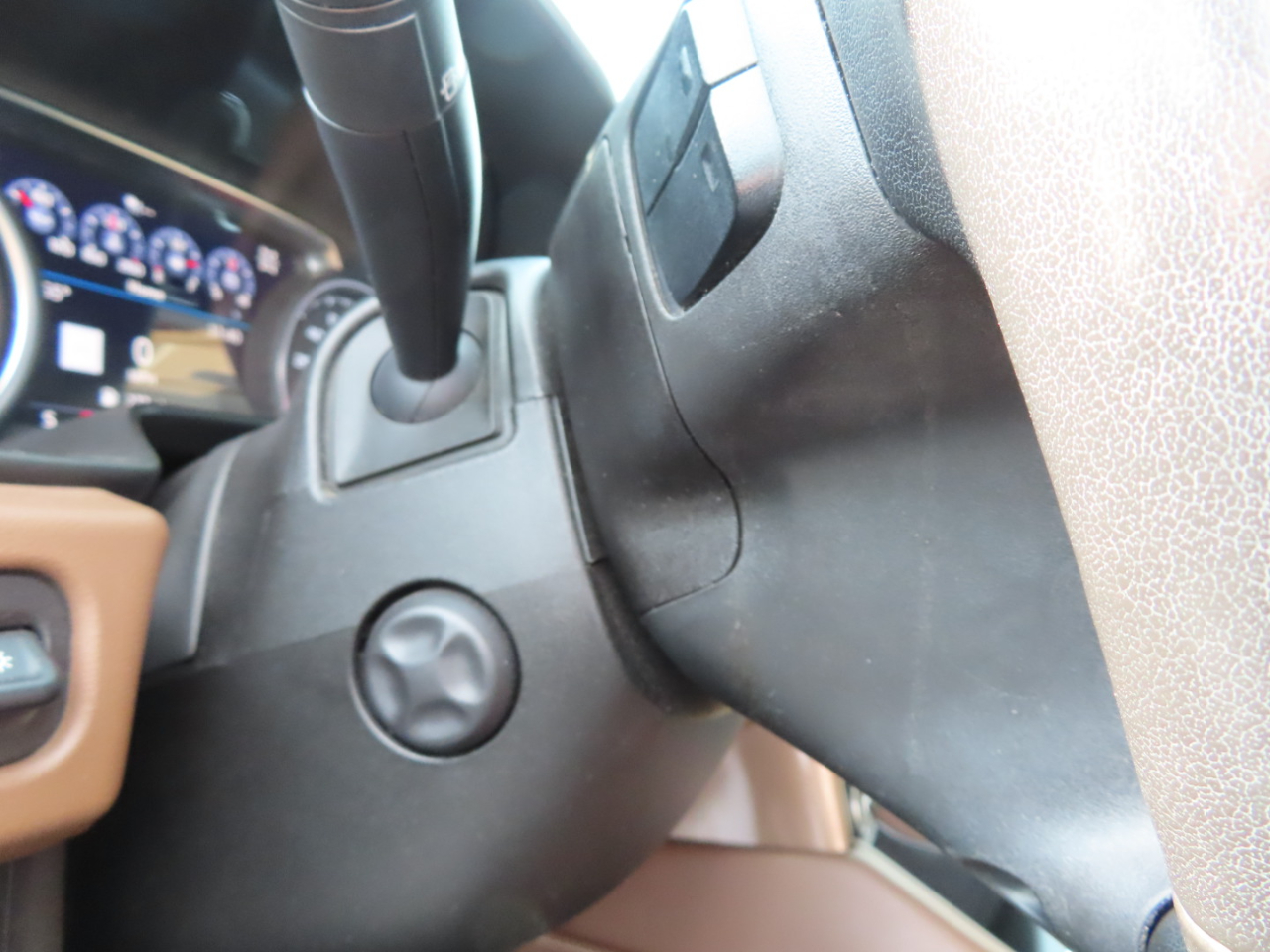 Chevrolet Tahoe 4WD 4dr High Country 2021