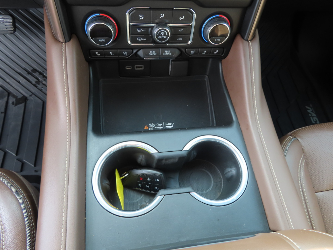 Chevrolet Tahoe 4WD 4dr High Country 2021