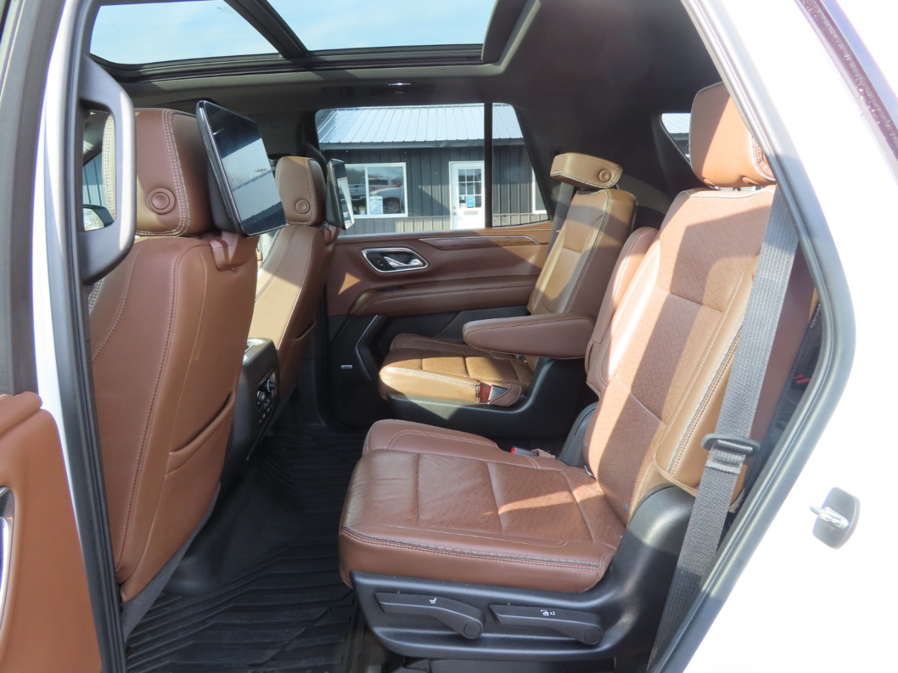 Chevrolet Tahoe 4WD 4dr High Country 2021