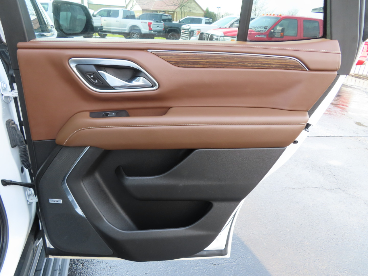 Chevrolet Tahoe 4WD 4dr High Country 2021