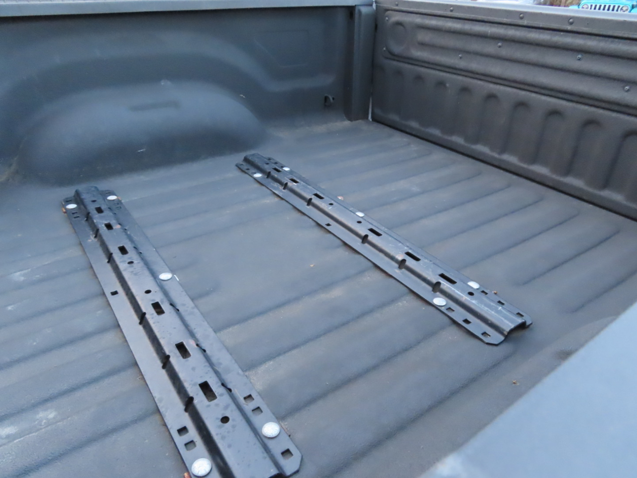 RAM 2500 4WD Mega Cab 160.5" Big Horn 2013