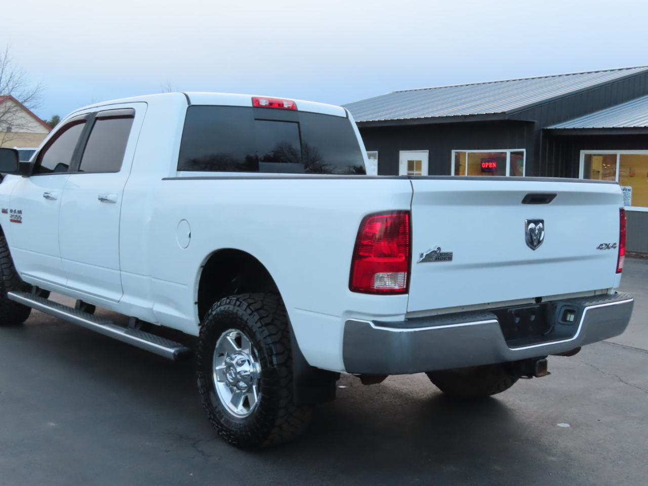 RAM 2500 4WD Mega Cab 160.5" Big Horn 2013