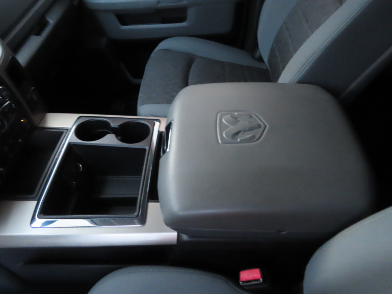 RAM 2500 4WD Mega Cab 160.5" Big Horn 2013