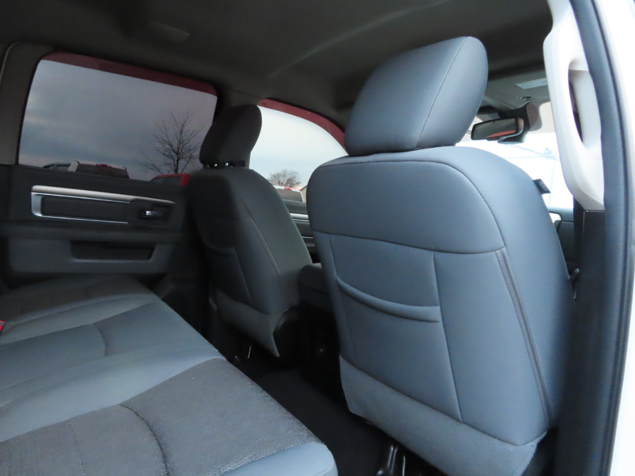 RAM 2500 4WD Mega Cab 160.5" Big Horn 2013