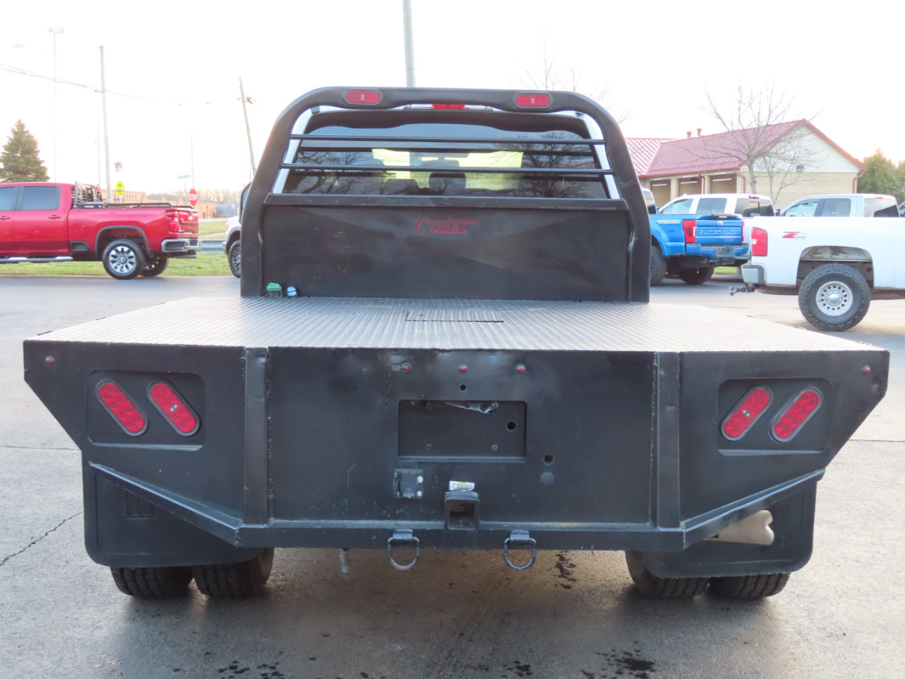 Ford Super Duty F-350 DRW XL 4WD Crew Cab 8' Box 2017