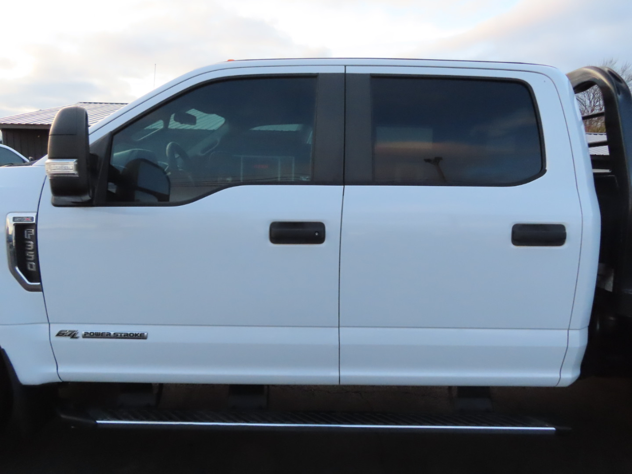 Ford Super Duty F-350 DRW XL 4WD Crew Cab 8' Box 2017