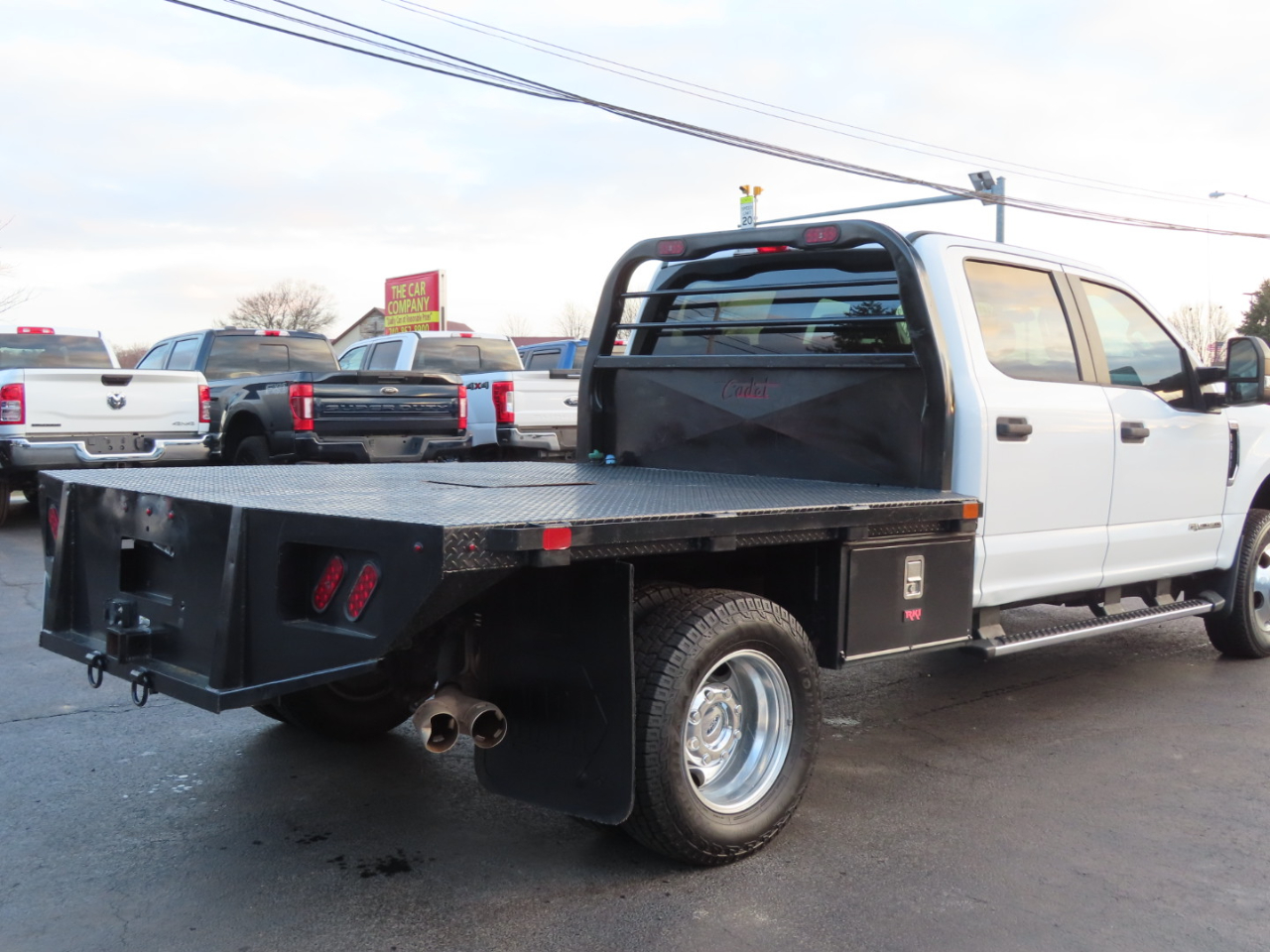 Ford Super Duty F-350 DRW XL 4WD Crew Cab 8' Box 2017