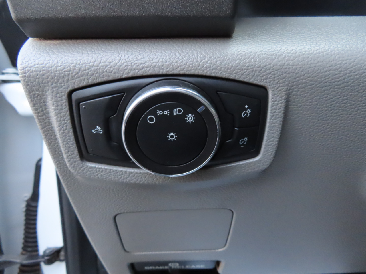 Ford Super Duty F-350 DRW XL 4WD Crew Cab 8' Box 2017