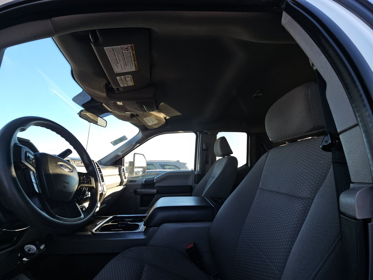 Ford Super Duty F-250 SRW XLT 4WD SuperCab 8' Box 2022