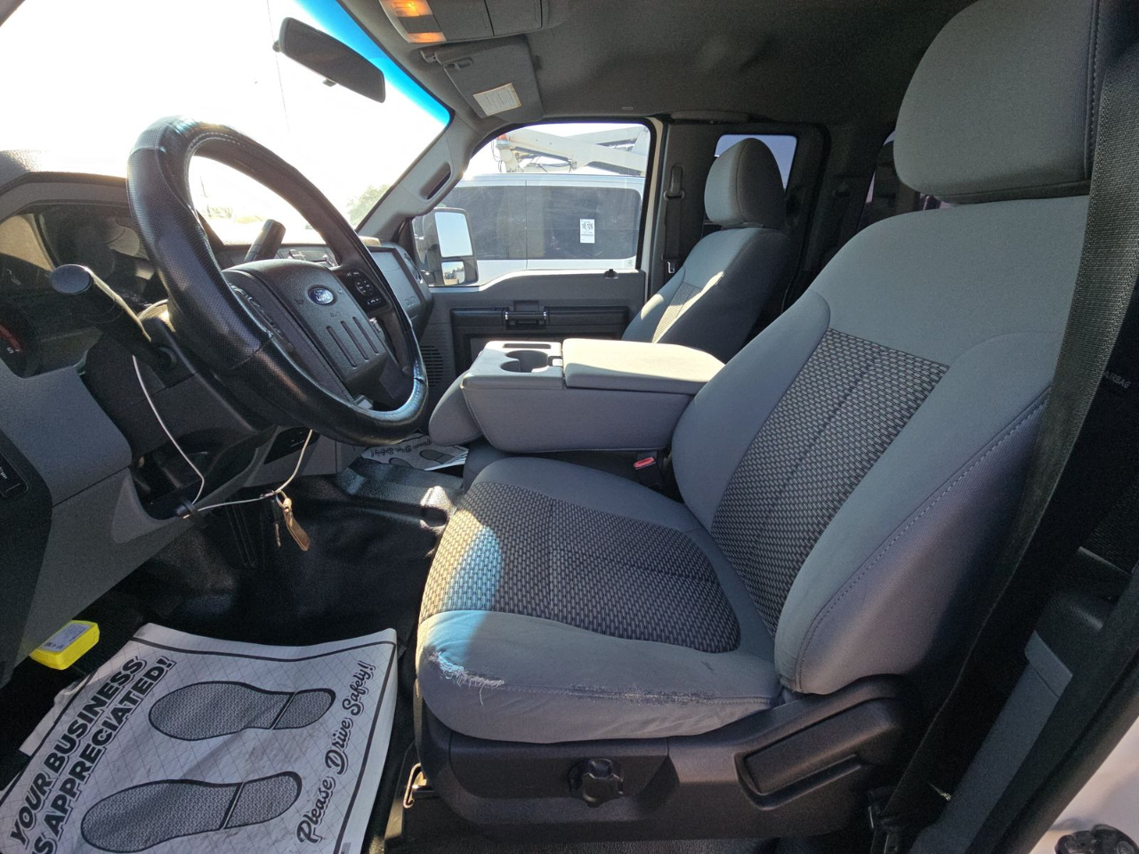 Ford Super Duty F-250 SRW 4WD SuperCab 158" XL 2015