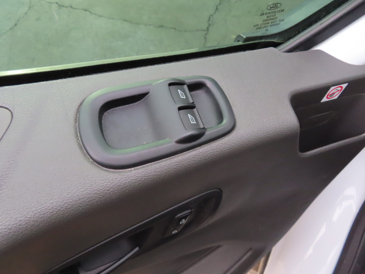 Ford Transit Passenger Wagon T-350 HD 148" EL High Roof XLT DRW RWD 2020