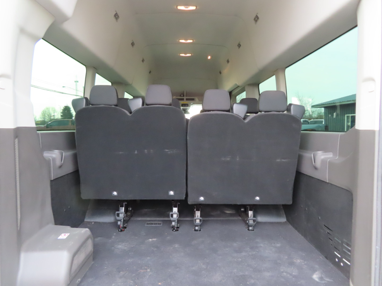 Ford Transit Passenger Wagon T-350 HD 148" EL High Roof XLT DRW RWD 2020