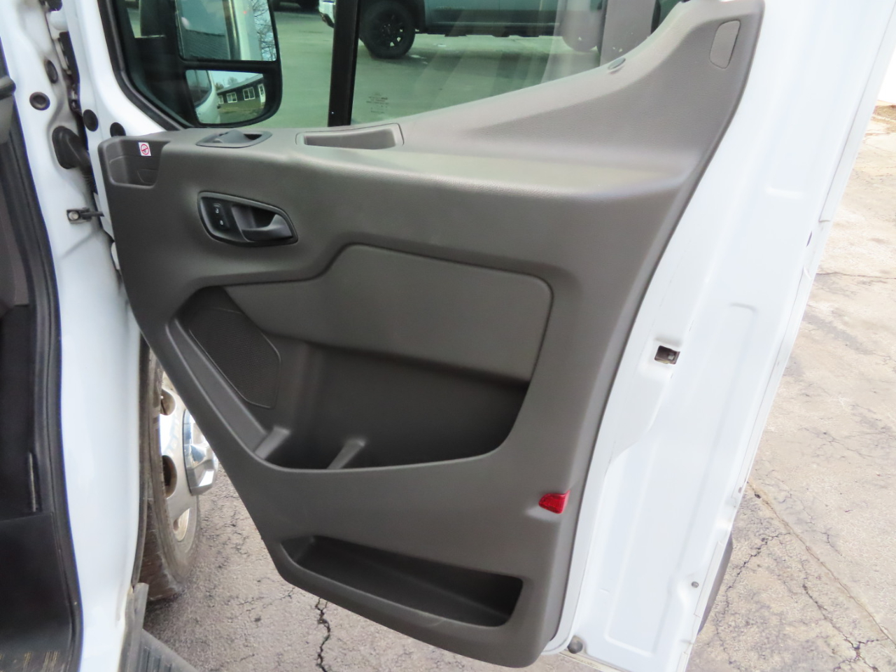 Ford Transit Passenger Wagon T-350 HD 148" EL High Roof XLT DRW RWD 2020