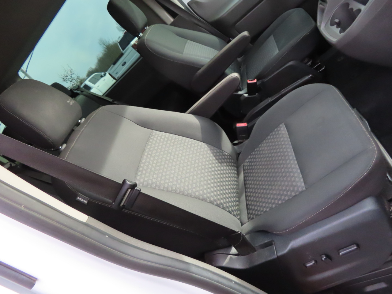 Ford Transit Passenger Wagon T-350 HD 148" EL High Roof XLT DRW RWD 2020