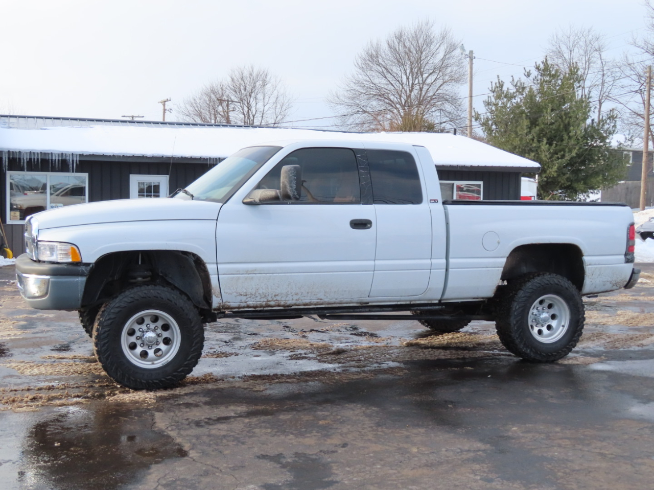 Dodge Ram 2500 4dr Quad Cab 139" WB HD 4WD 1999
