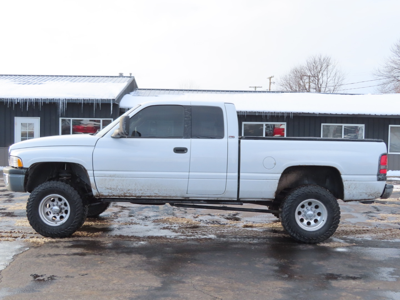 Dodge Ram 2500 4dr Quad Cab 139" WB HD 4WD 1999