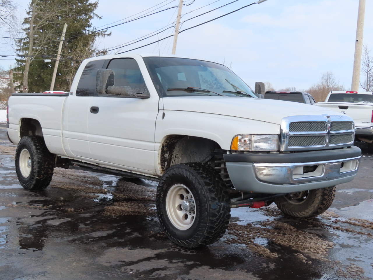 Dodge Ram 2500 4dr Quad Cab 139" WB HD 4WD 1999