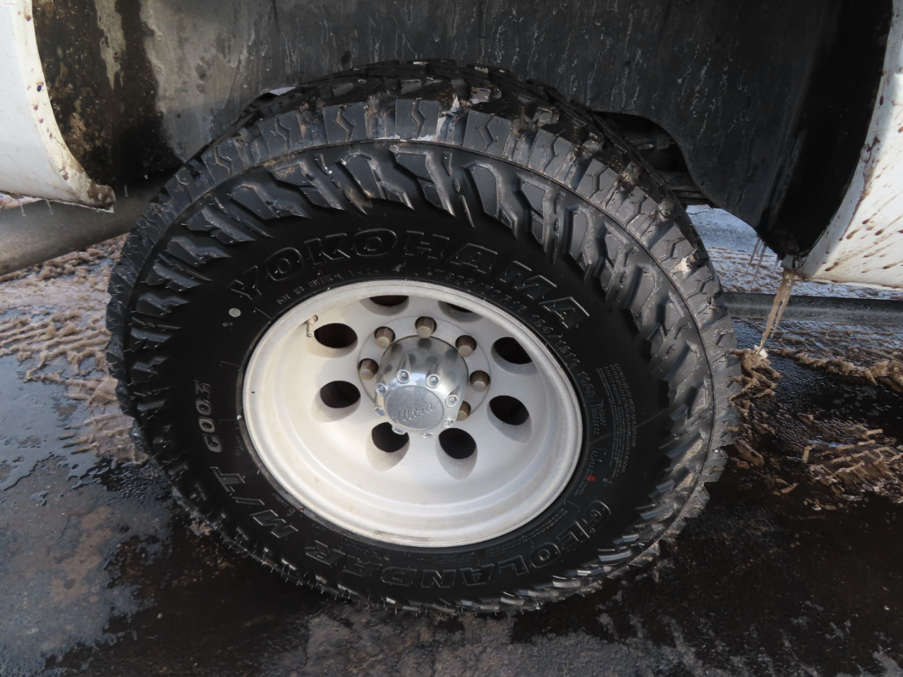 Dodge Ram 2500 4dr Quad Cab 139" WB HD 4WD 1999