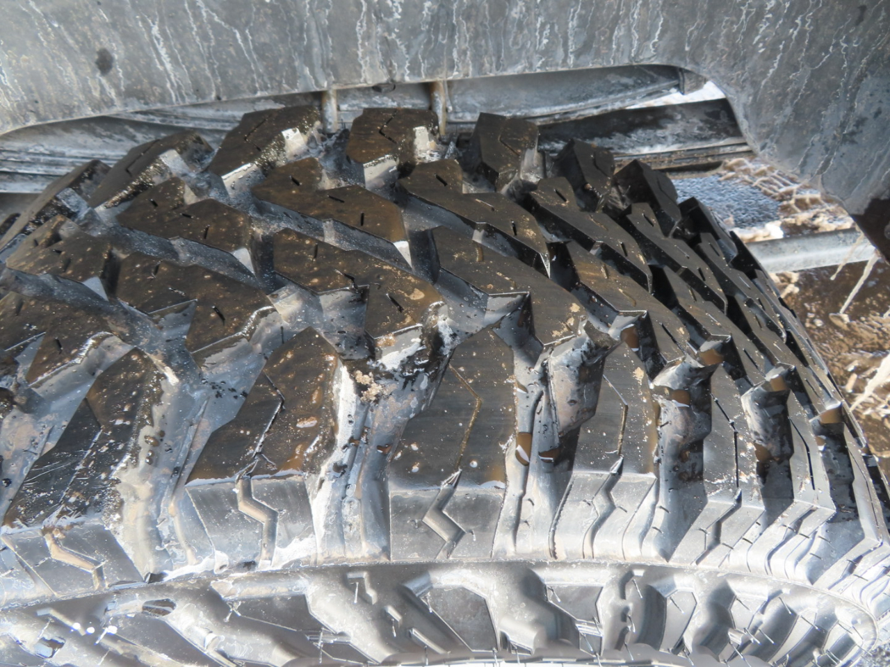 Dodge Ram 2500 4dr Quad Cab 139" WB HD 4WD 1999