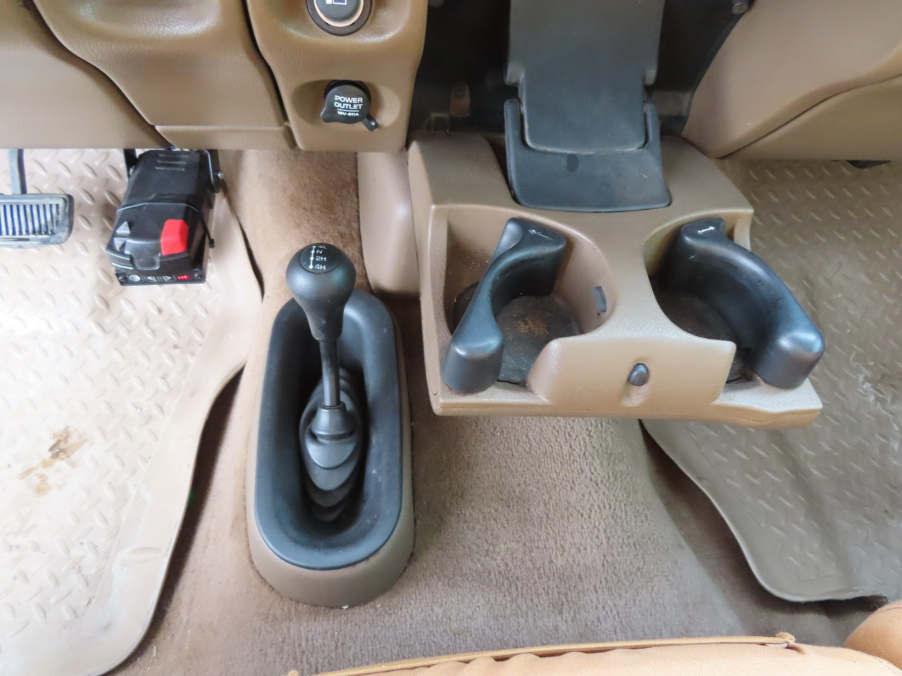 Dodge Ram 2500 4dr Quad Cab 139" WB HD 4WD 1999