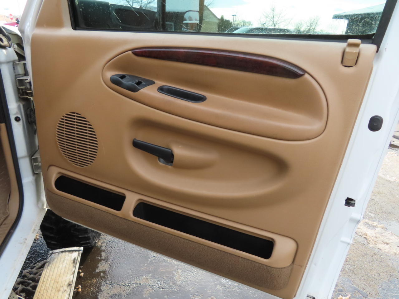 Dodge Ram 2500 4dr Quad Cab 139" WB HD 4WD 1999