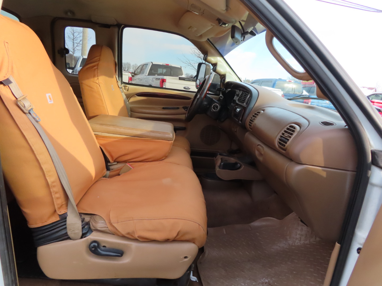 Dodge Ram 2500 4dr Quad Cab 139" WB HD 4WD 1999