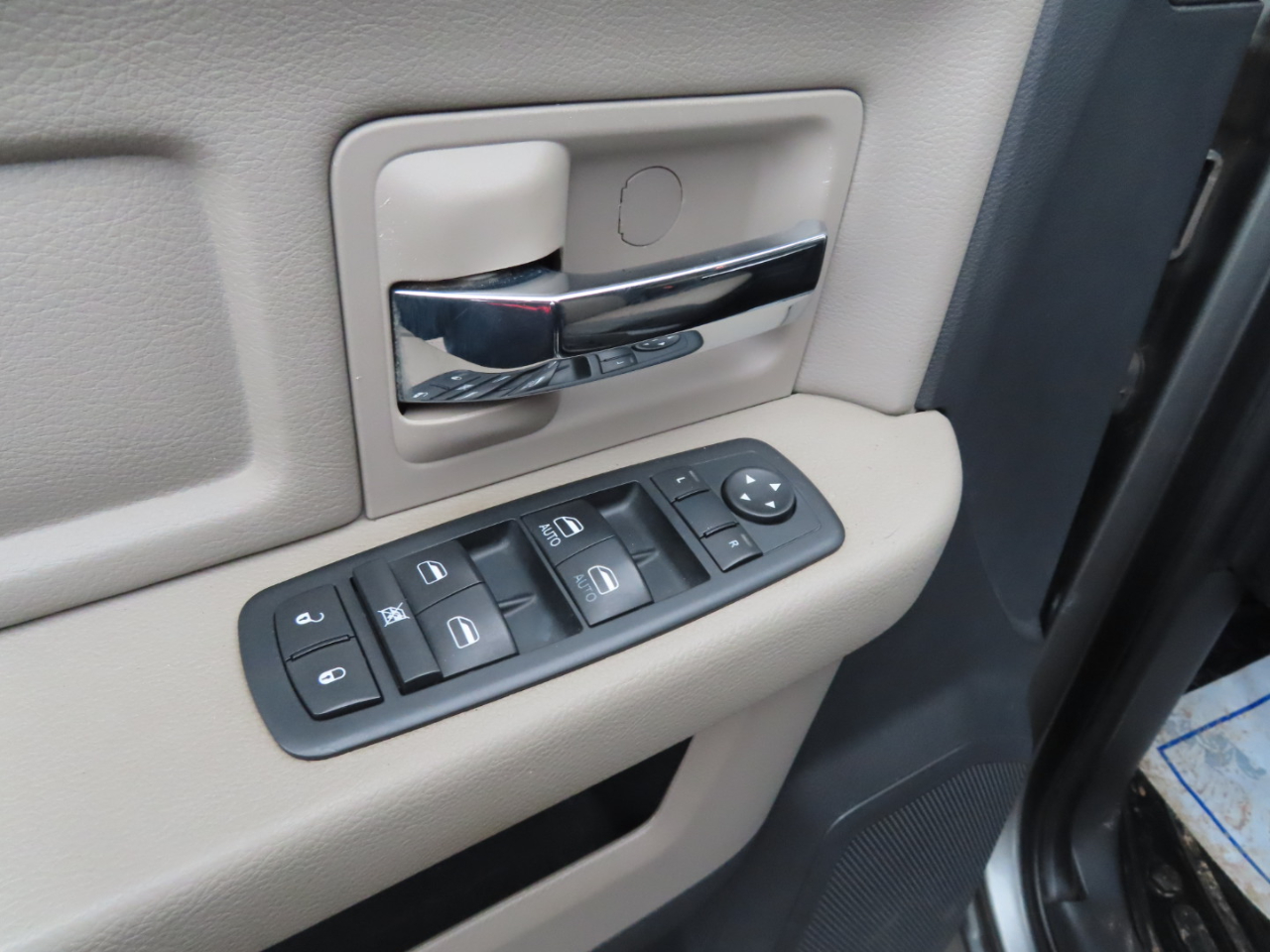 RAM 2500 4WD Crew Cab 149" Big Horn 2012