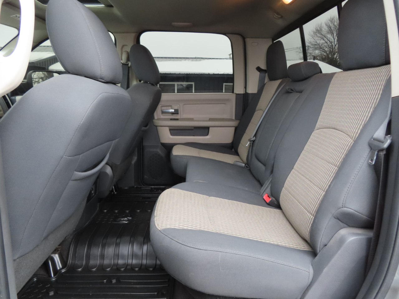 RAM 2500 4WD Crew Cab 149" Big Horn 2012