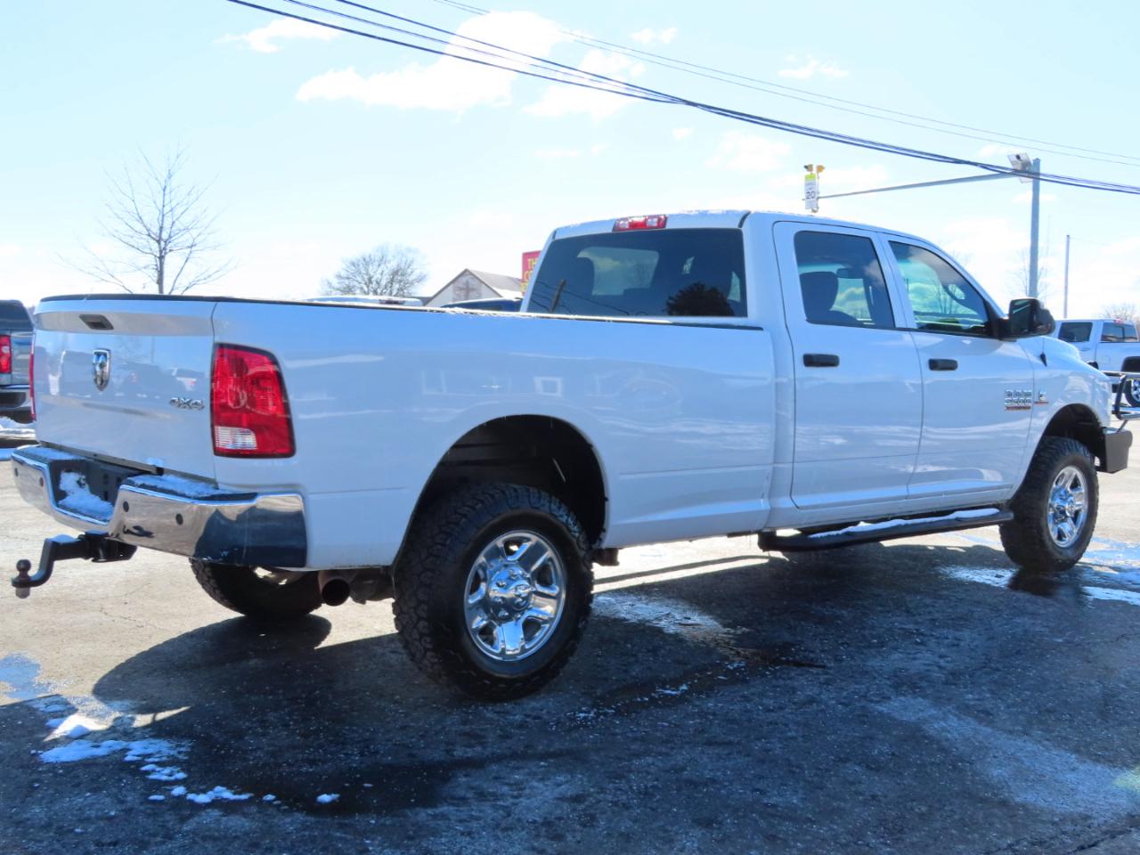 RAM 2500 Tradesman 4x4 Crew Cab 8' Box 2018