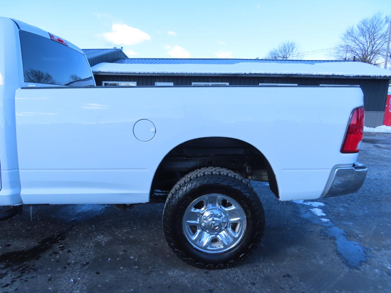 RAM 2500 Tradesman 4x4 Crew Cab 8' Box 2018