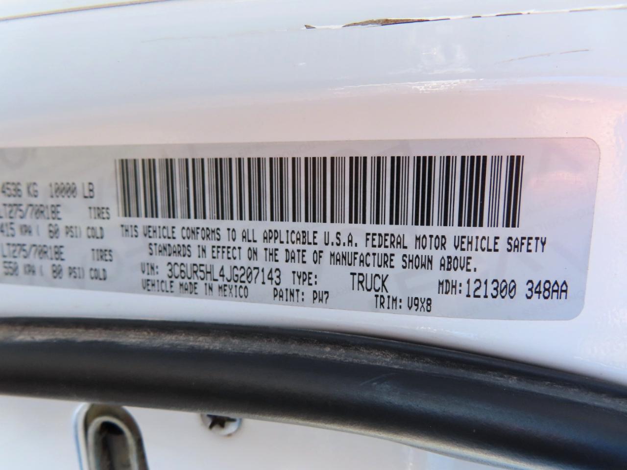 RAM 2500 Tradesman 4x4 Crew Cab 8' Box 2018