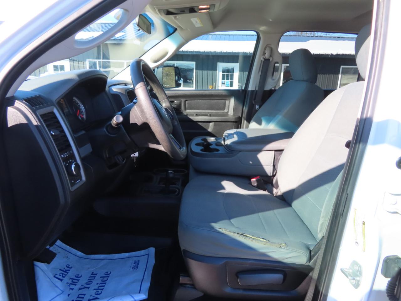 RAM 2500 Tradesman 4x4 Crew Cab 8' Box 2018