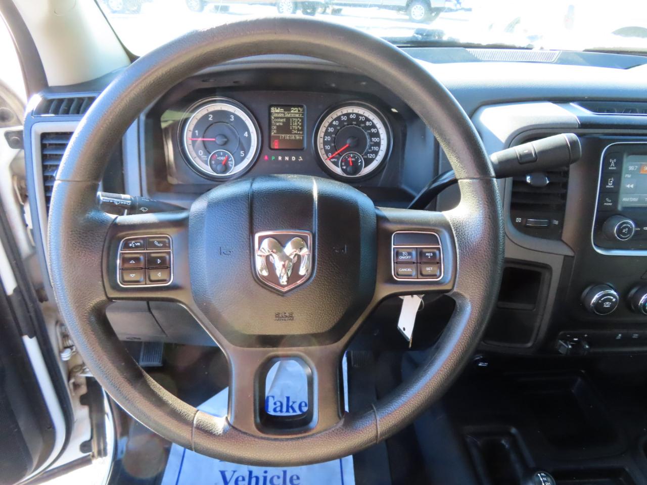 RAM 2500 Tradesman 4x4 Crew Cab 8' Box 2018