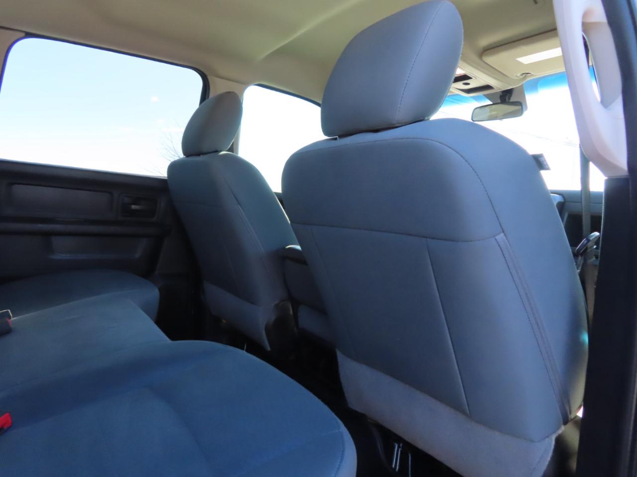 RAM 2500 Tradesman 4x4 Crew Cab 8' Box 2018