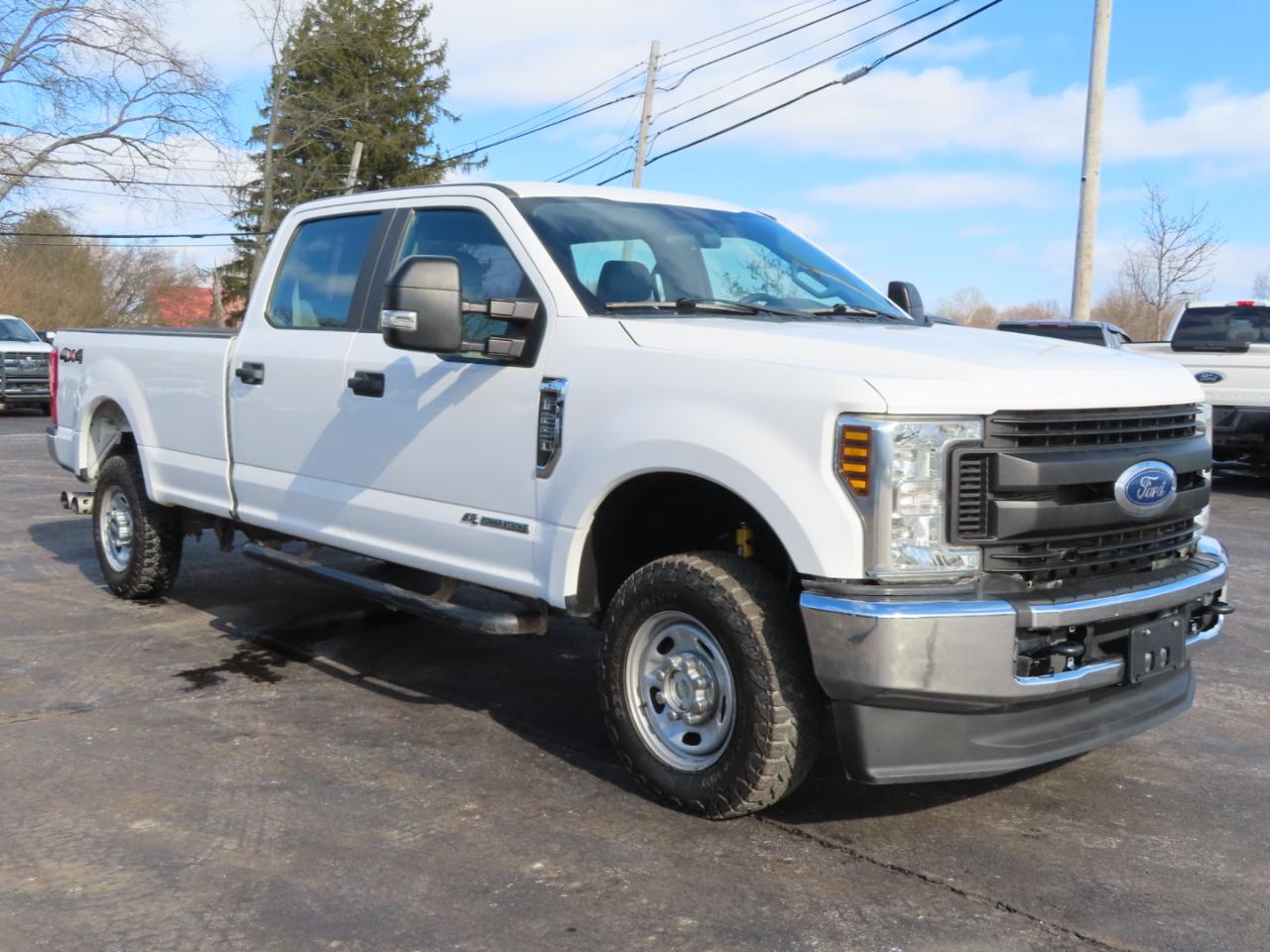 Ford Super Duty F-250 SRW XL 4WD Crew Cab 8' Box 2019