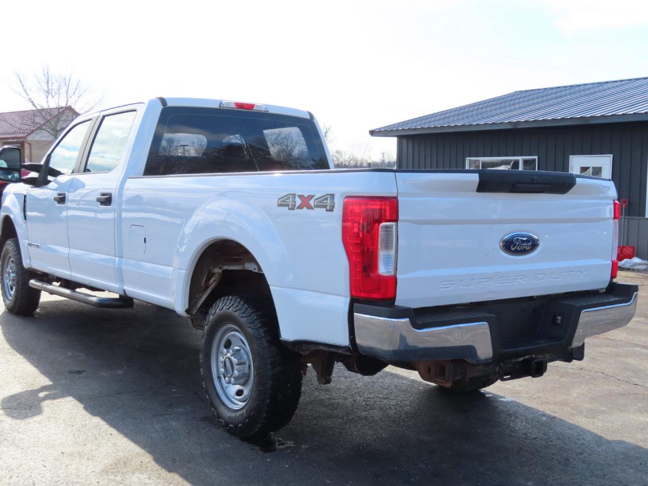 Ford Super Duty F-250 SRW XL 4WD Crew Cab 8' Box 2019