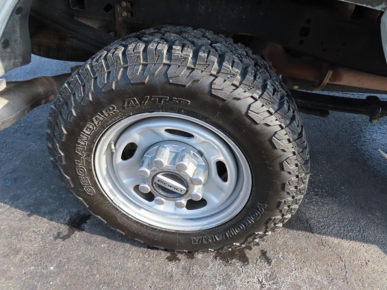 Ford Super Duty F-250 SRW XL 4WD Crew Cab 8' Box 2019