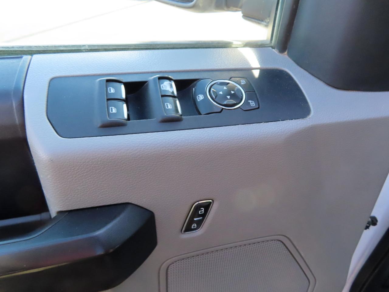 Ford Super Duty F-250 SRW XL 4WD Crew Cab 8' Box 2019