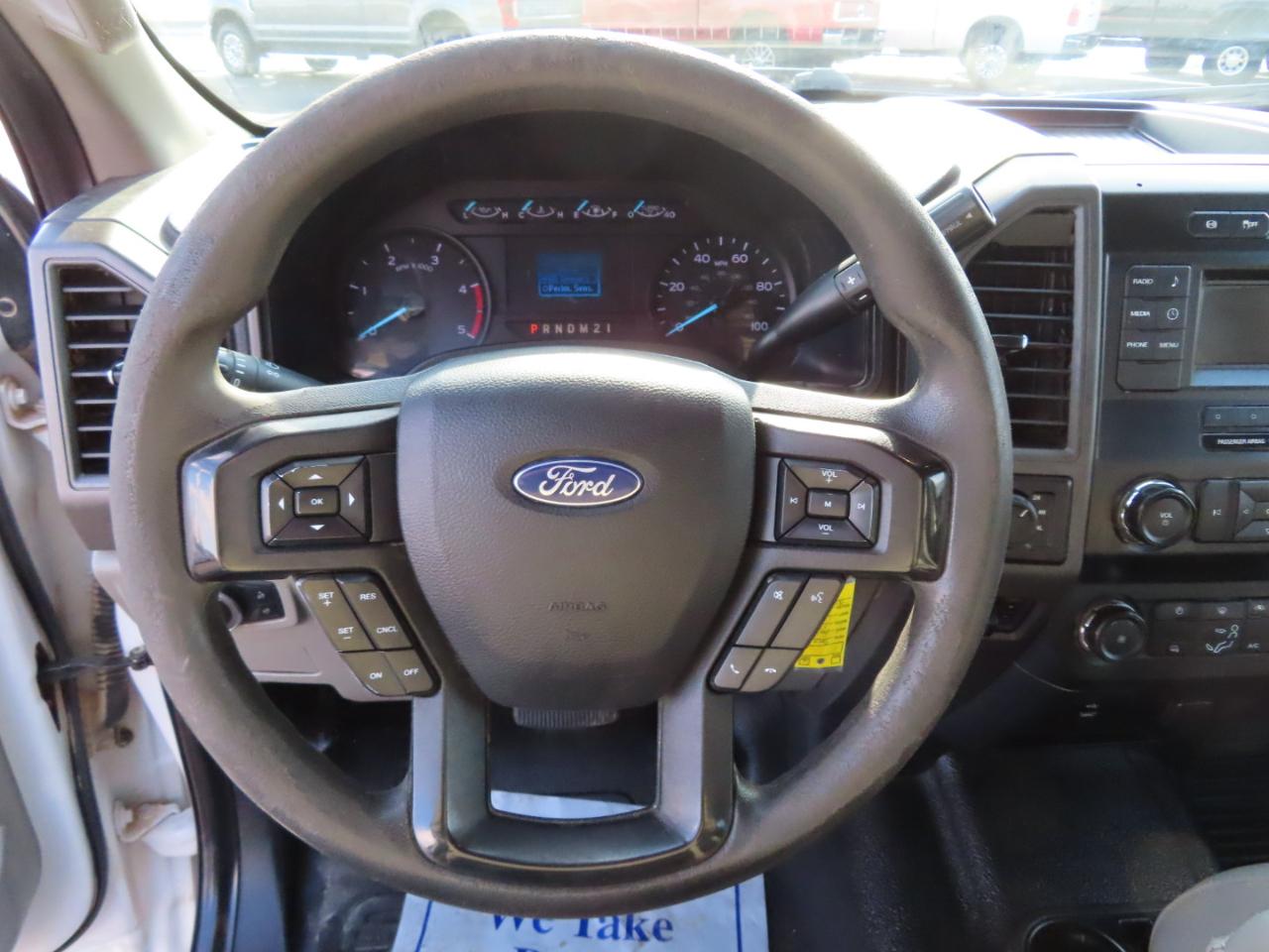 Ford Super Duty F-250 SRW XL 4WD Crew Cab 8' Box 2019