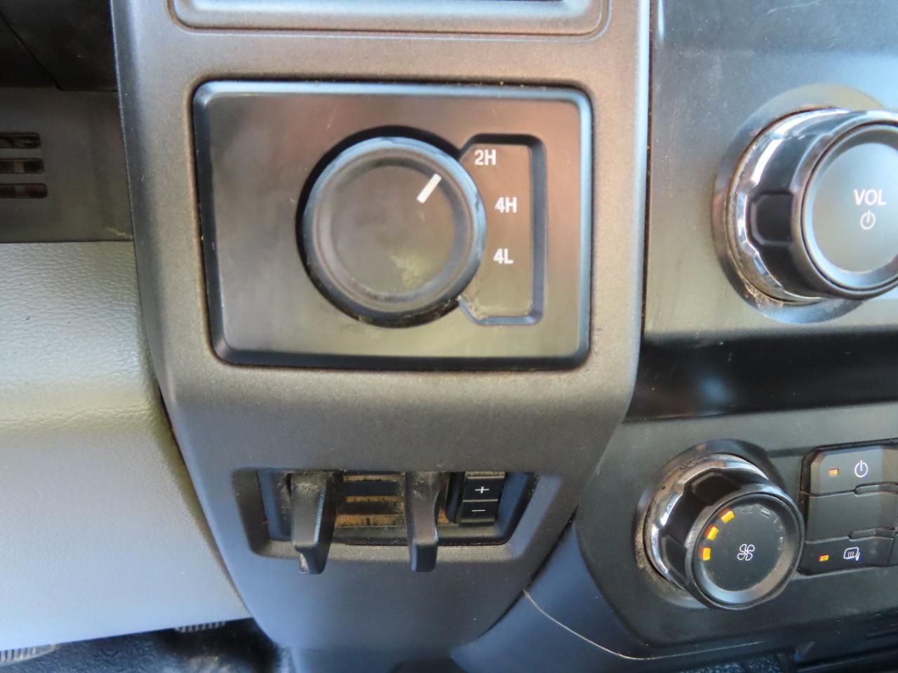 Ford Super Duty F-250 SRW XL 4WD Crew Cab 8' Box 2019