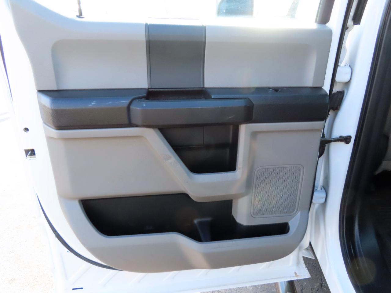 Ford Super Duty F-250 SRW XL 4WD Crew Cab 8' Box 2019