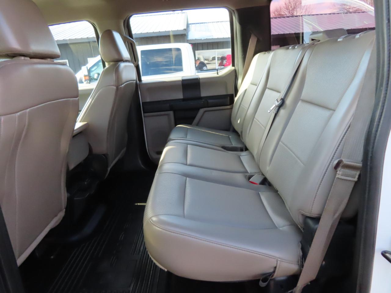 Ford Super Duty F-250 SRW XL 4WD Crew Cab 8' Box 2019