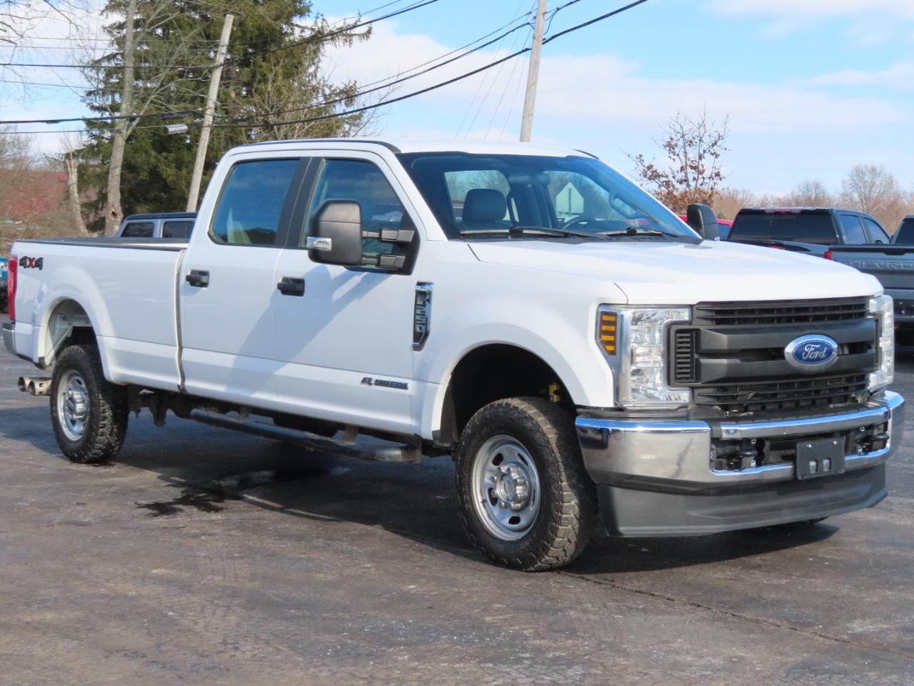 Ford Super Duty F-250 SRW XL 4WD Crew Cab 8' Box 2019