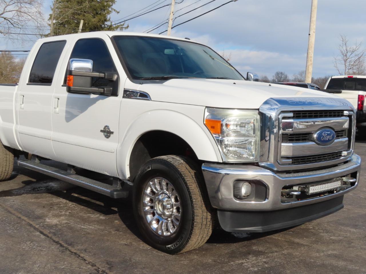 Ford Super Duty F-350 SRW 4WD Crew Cab 156" Lariat 2016