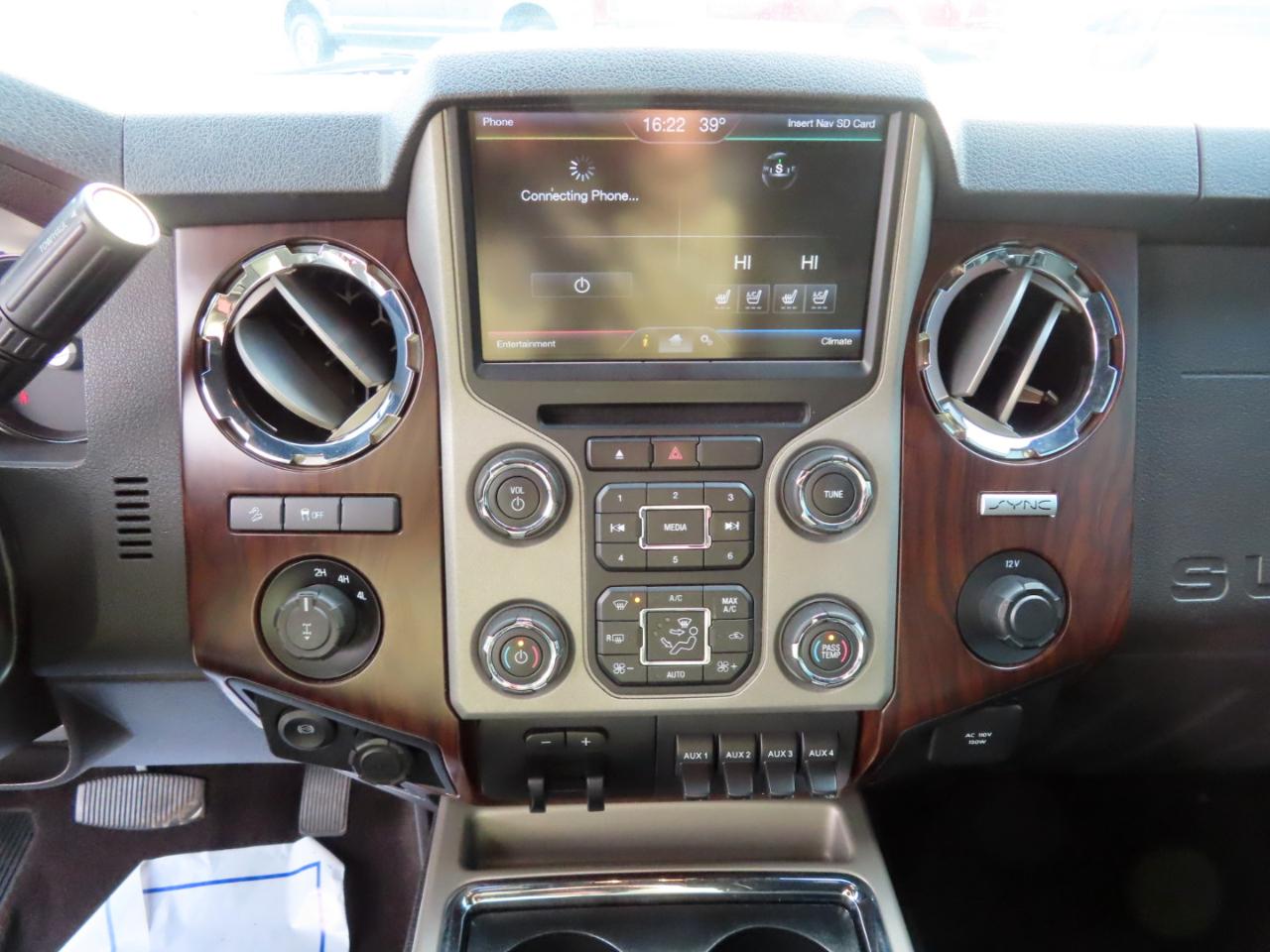 Ford Super Duty F-350 SRW 4WD Crew Cab 156" Lariat 2016