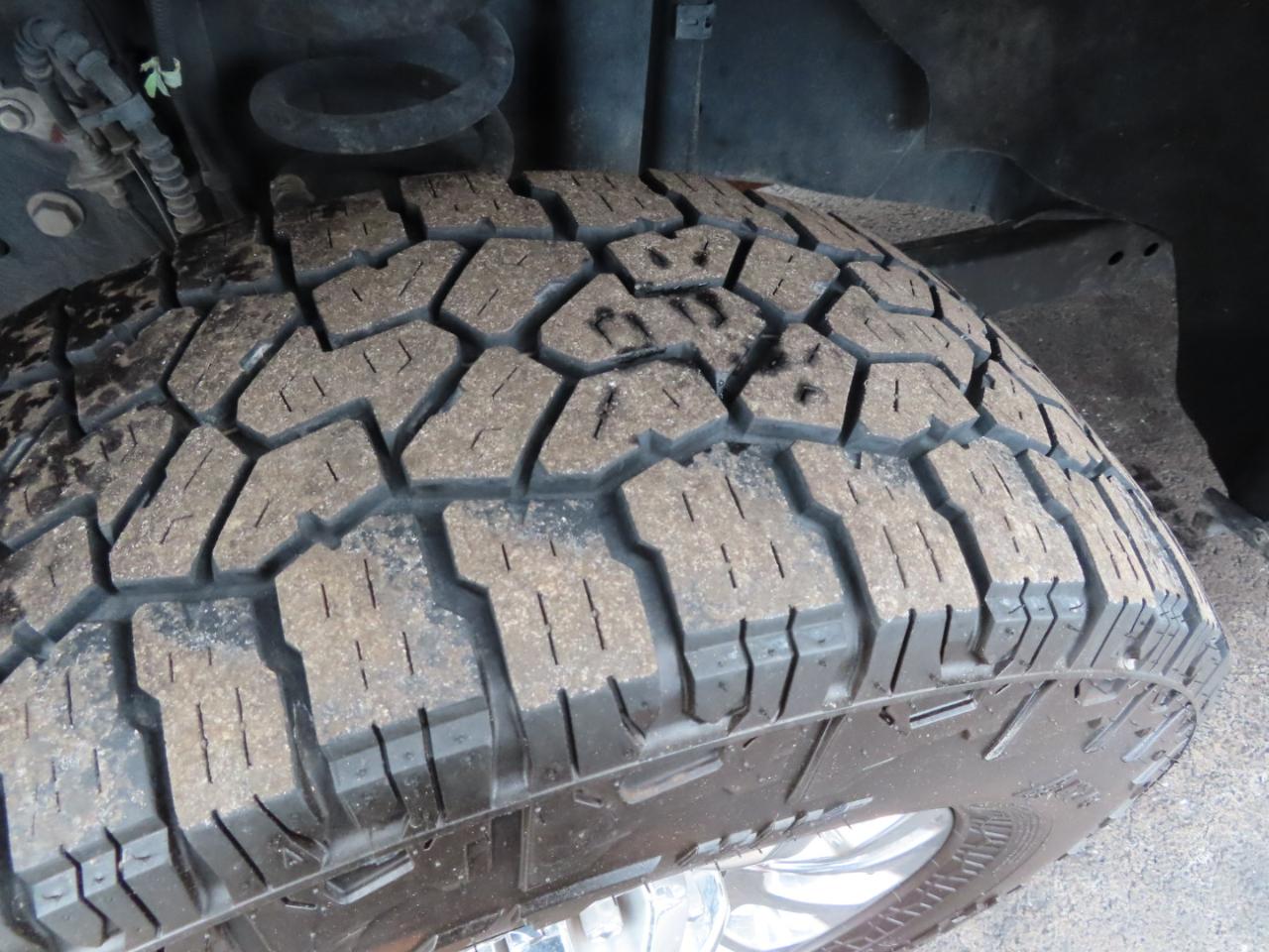 Ford Super Duty F-250 SRW Lariat 4WD Crew Cab 8' Box 2022