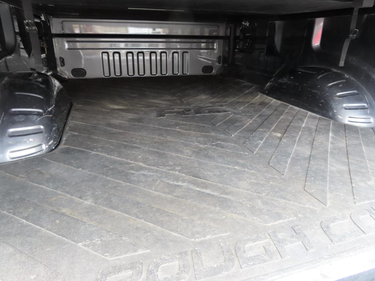 Ford Super Duty F-250 SRW Lariat 4WD Crew Cab 8' Box 2022